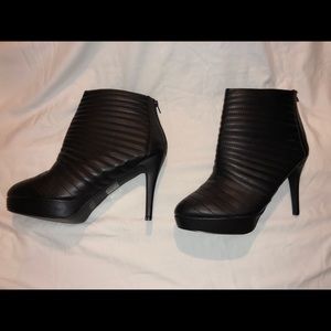 Plus size black Heels